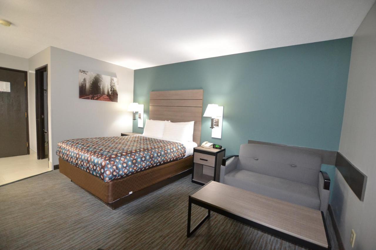 Countryside Inn & Suites Omaha East-Council Bluffs Ia Exterior photo