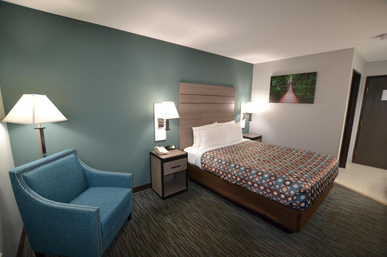 Countryside Inn & Suites Omaha East-Council Bluffs Ia Exterior photo